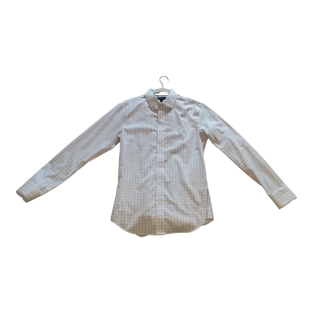 Banana Republic White, Pink and Black Check Dress Shirt (XS) EUC - Picture 2 of 6